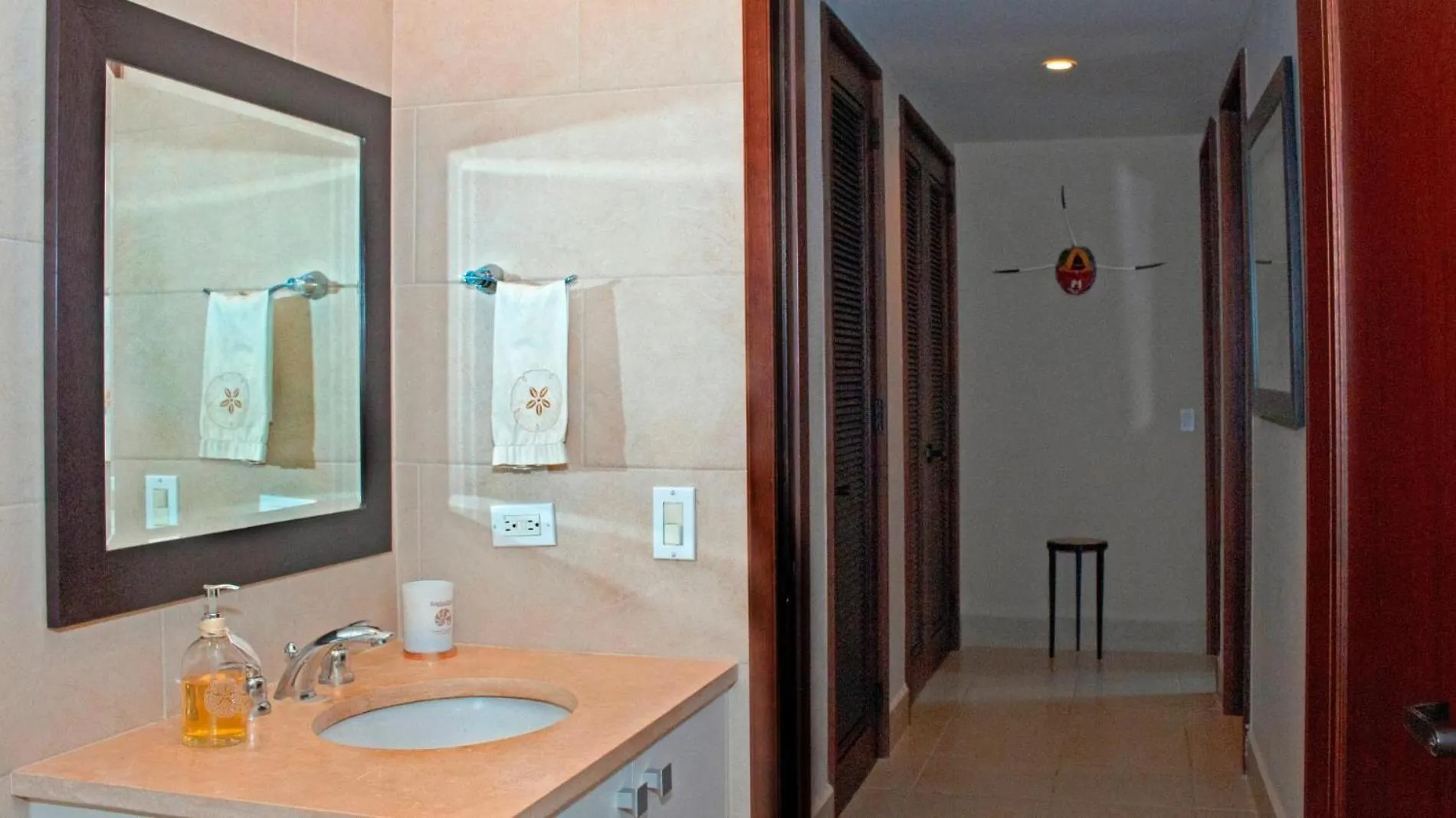 Villa In Red Rio Grande